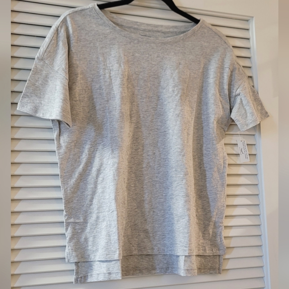Daily Ritual- (NWT) Light Grey 100% Cotton Short-Sleeve High-Low T-Shirts